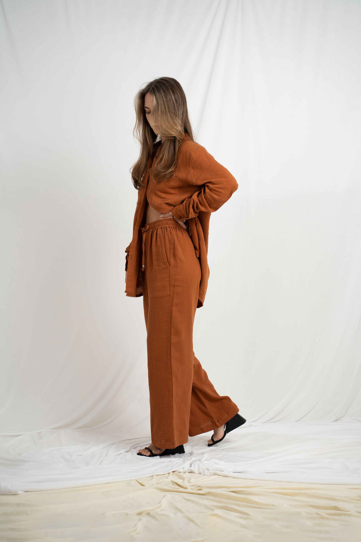 Caria Pant