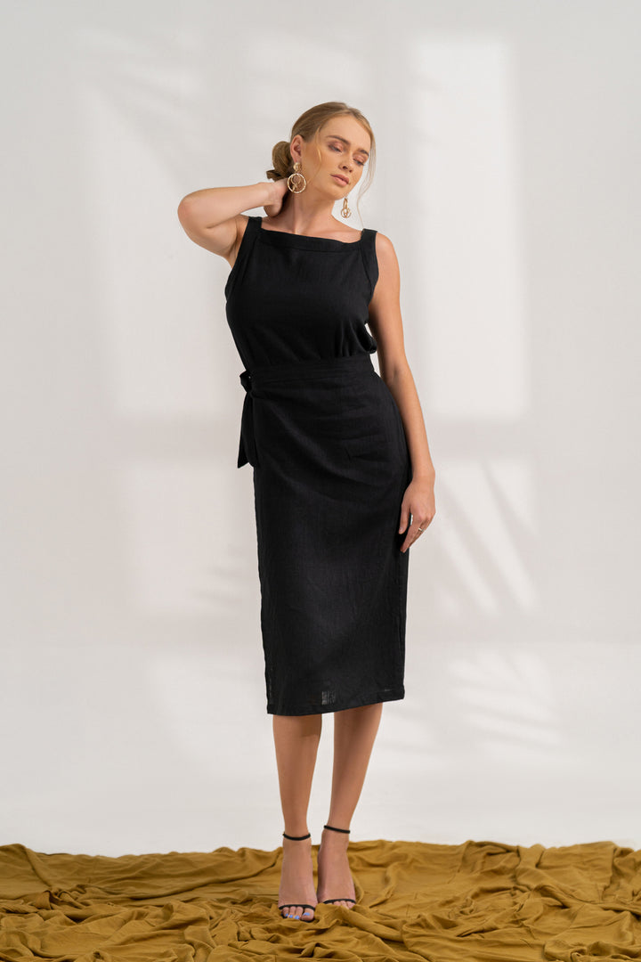 Zannas Midi Dress Black